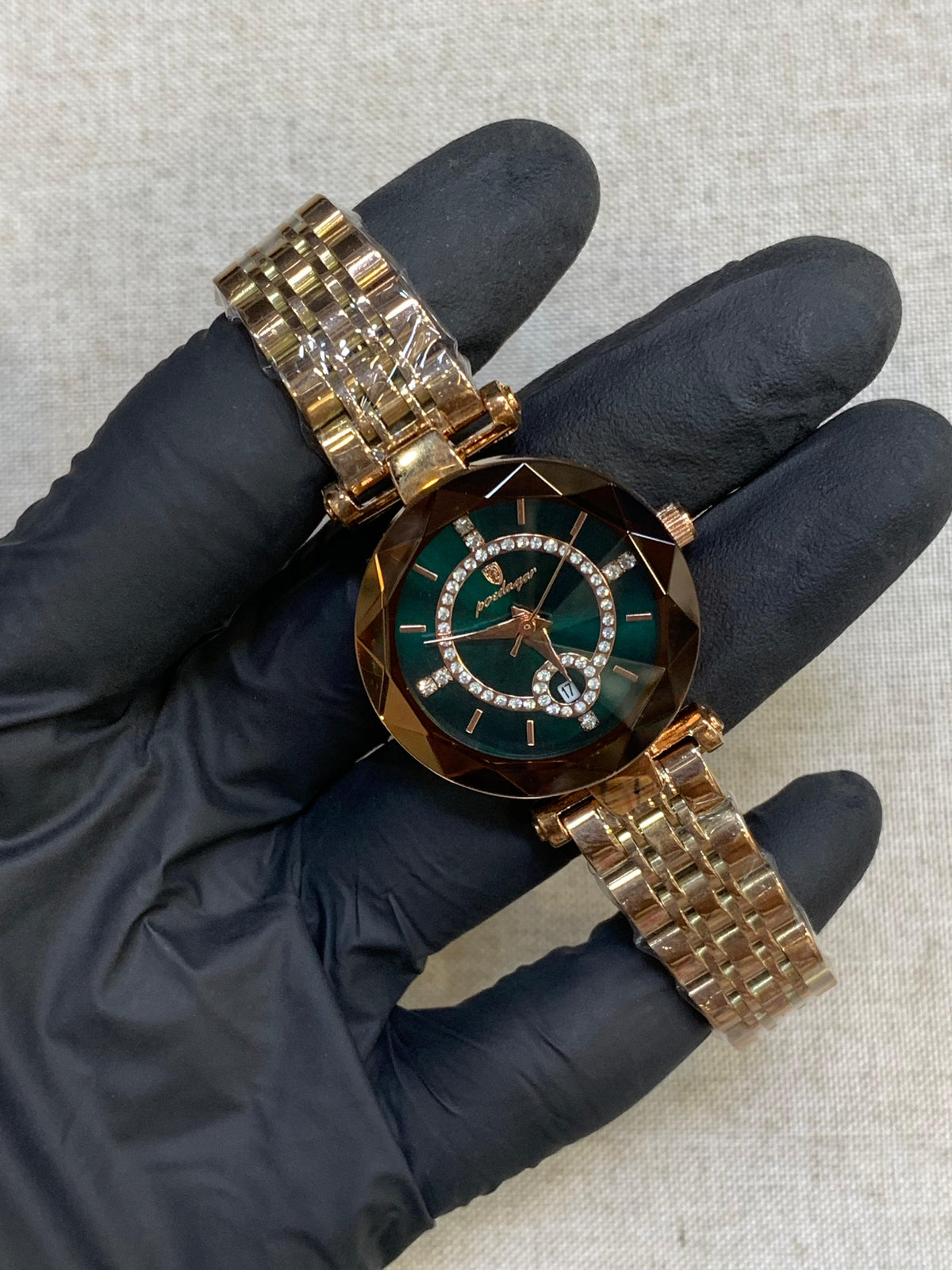 POEDAGAR Prism Crystal Watch — Green Dial
